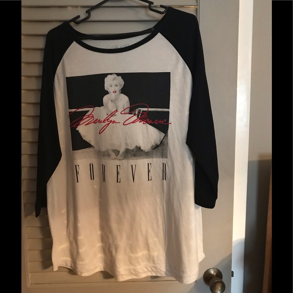Plus Size Marilyn Monroe Raglan Tee